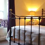 Hotel The Turf 3*