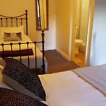 Hotel The Turf